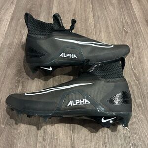 Nike Elite alpha menace size 16 new no box football cleats